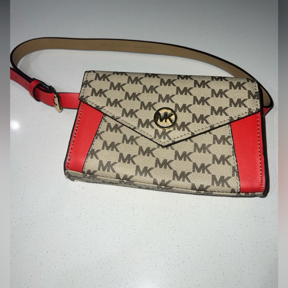 Authentic MICHAEL KORS MK Dark Sangria Hip Pack/ Fanny Pack/ Belt Bag Size S/M